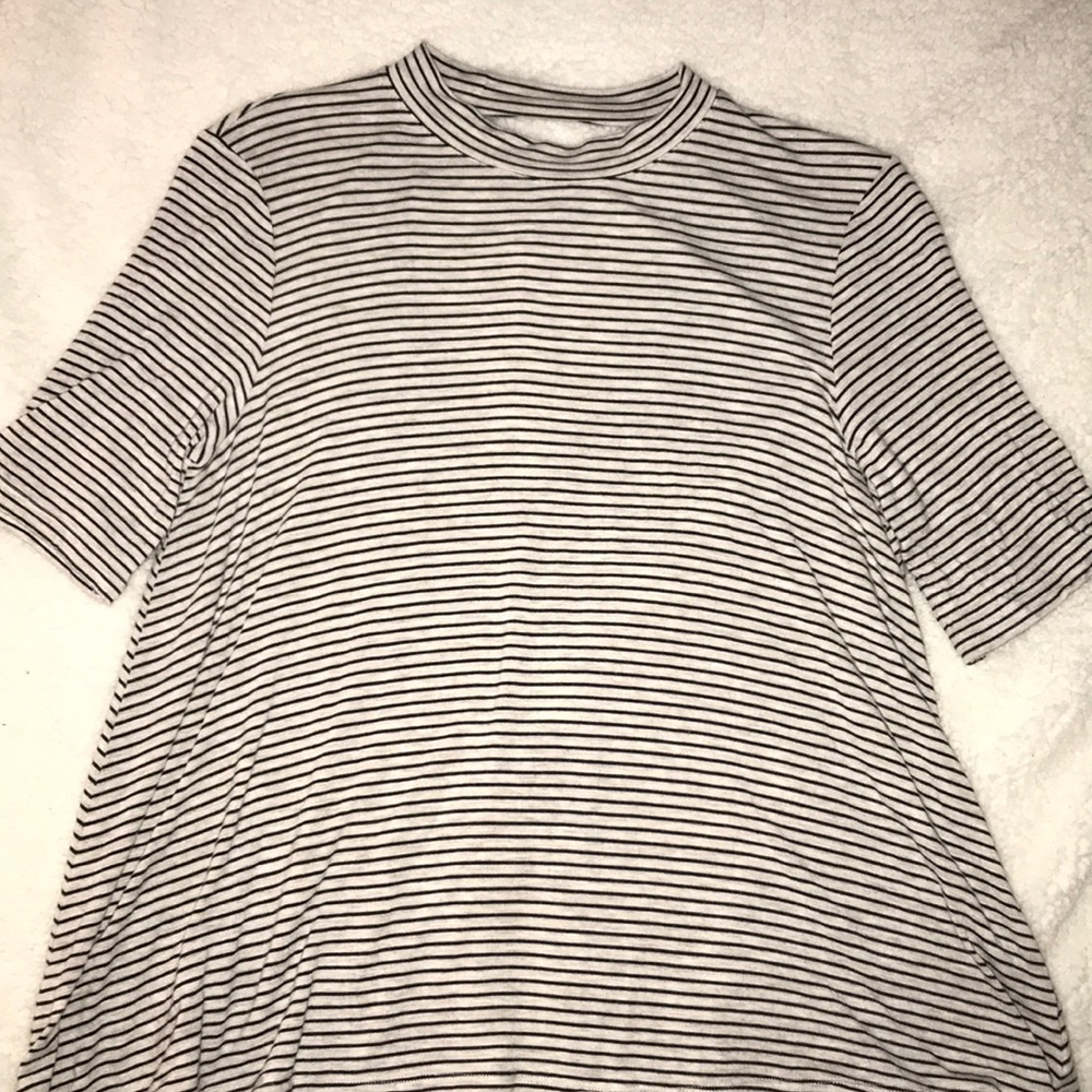 American Eagle striped shirt